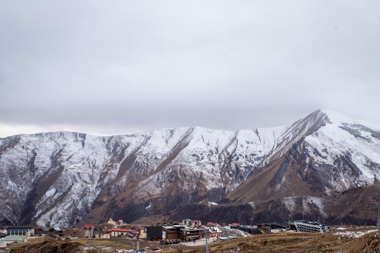 Valley And Mountain View, Twins, With Hot Water Гудаури Екстериор снимка