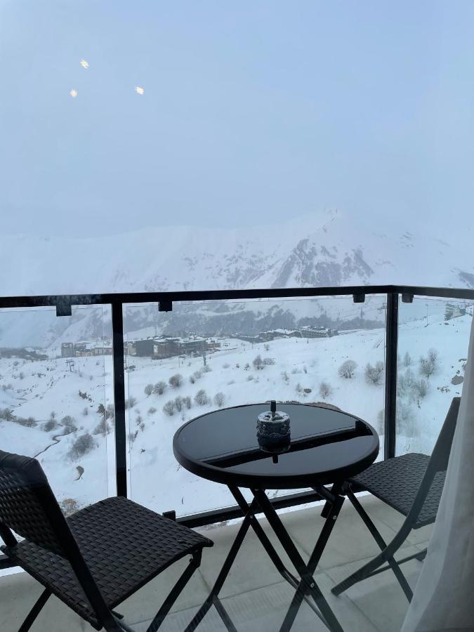 Valley And Mountain View, Twins, With Hot Water Гудаури Екстериор снимка